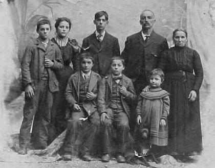 [Family of Francesco Dellamano - 1906]